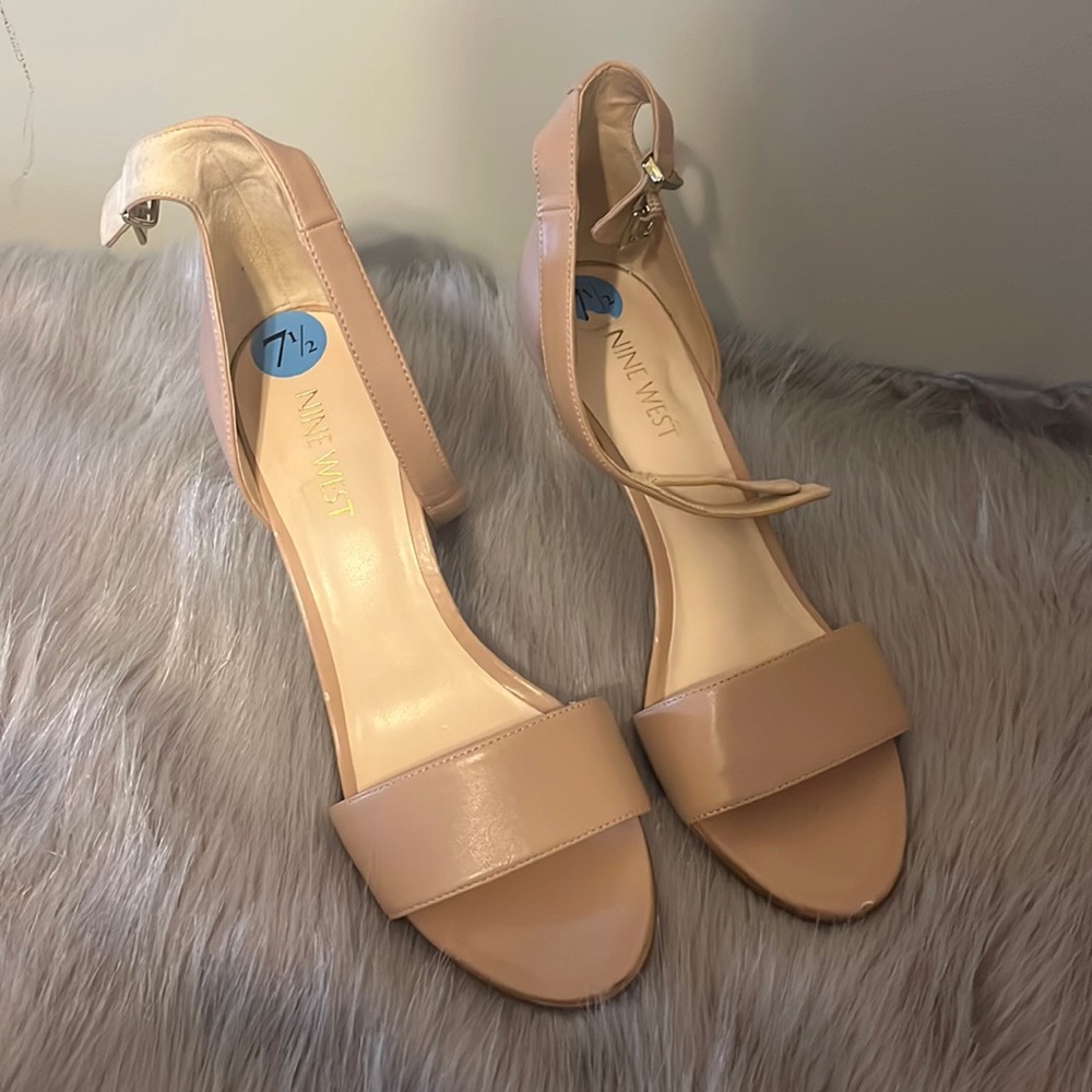 Nine West nude open toe heels